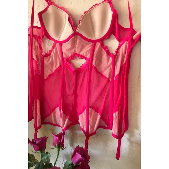 💞Victoria’s Secret, Hot Pink Lacey Corset/Negligee💞 Circa mid 2010’s, Size 34 C - Picture 6 of 16